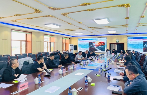 9月26日，，，，，，，公司召开智能化综采建设东荣一矿现场会